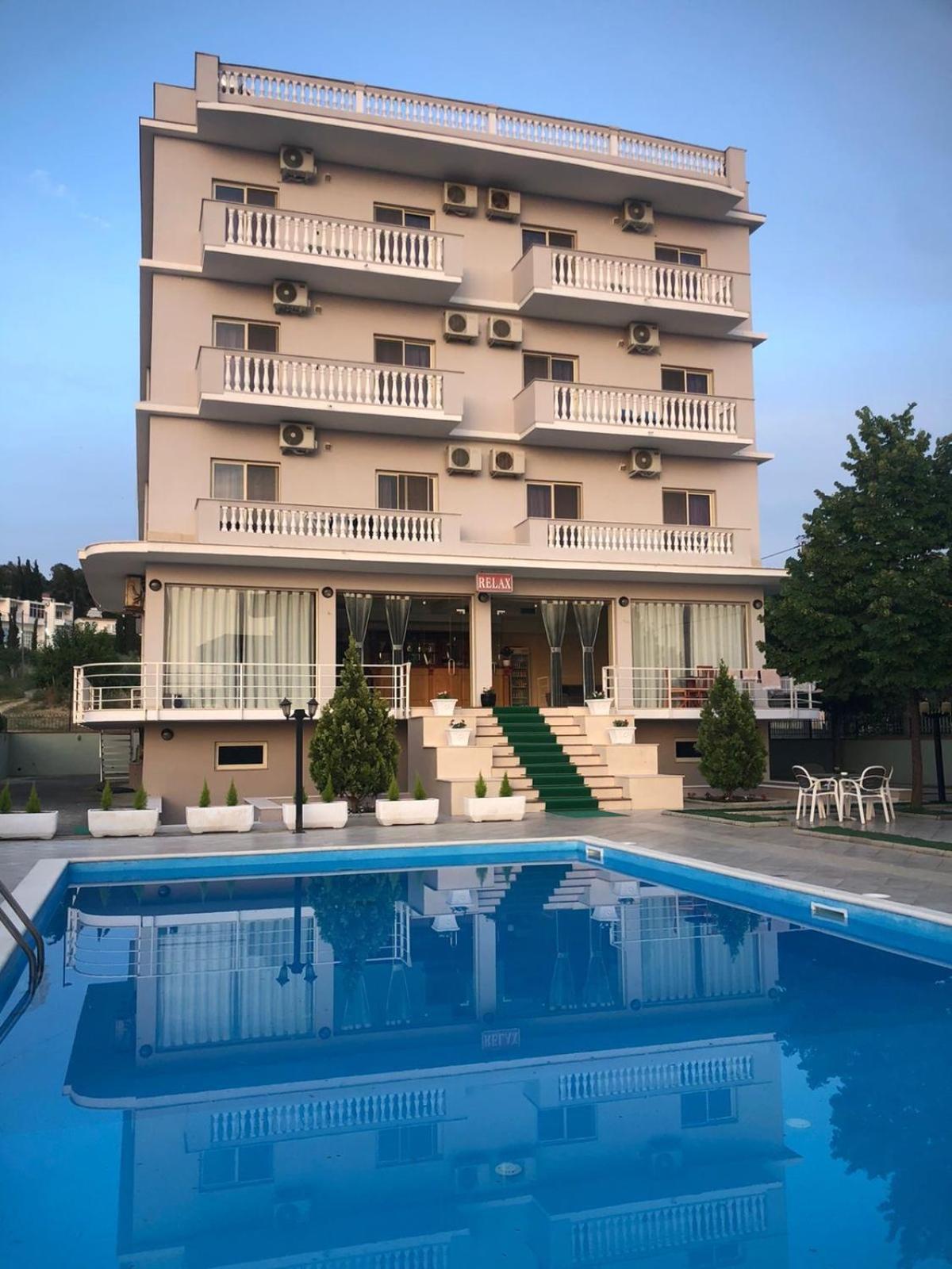 Relax Apartment & Hotel Golem  Exterior foto